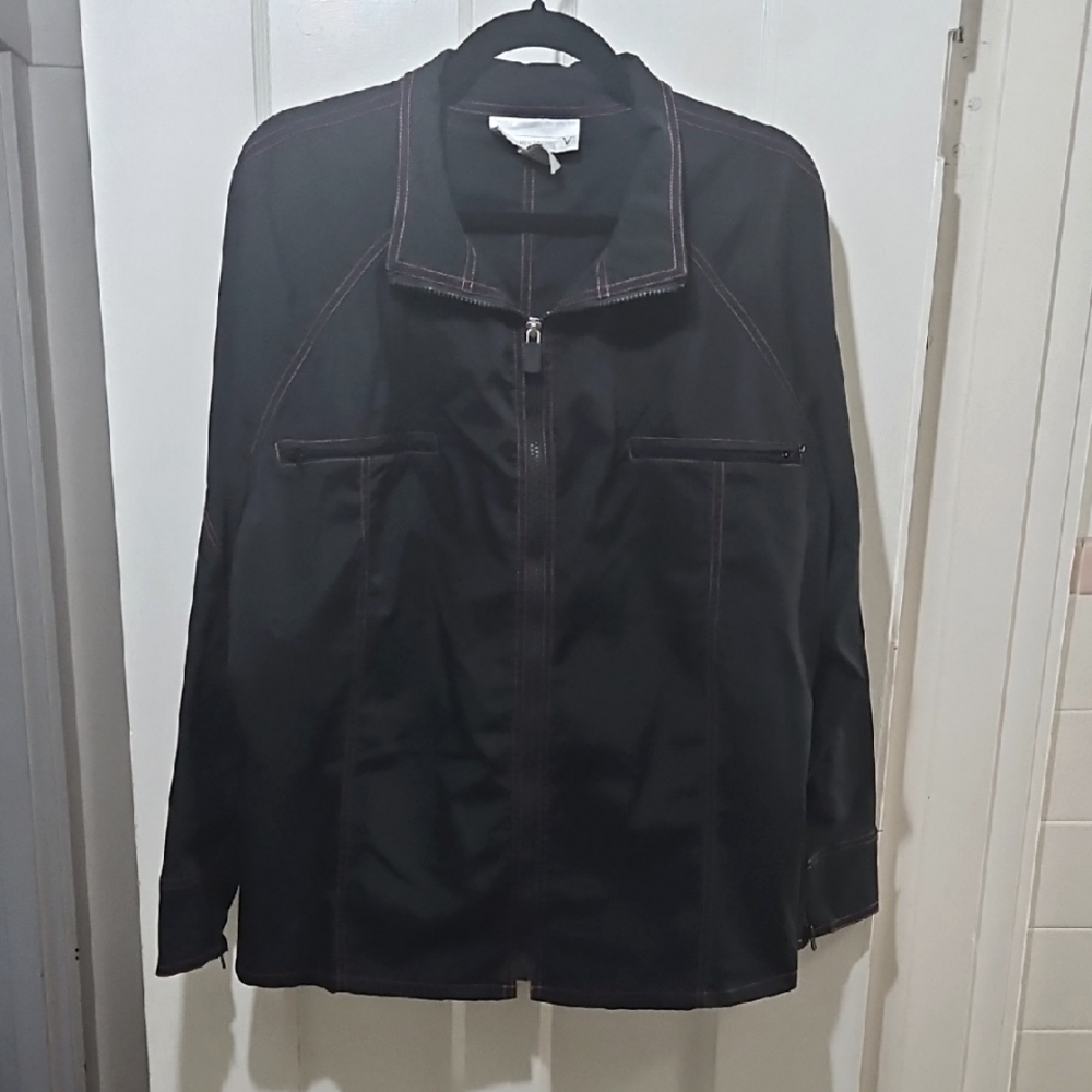 Black Zip-Up Jacket 18/20